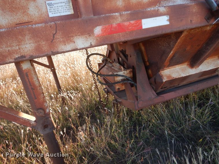 image for item KO9746 1981 Ranco bottom dump trailer