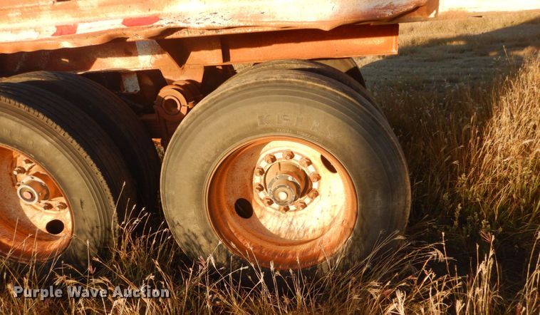 image for item KO9746 1981 Ranco bottom dump trailer