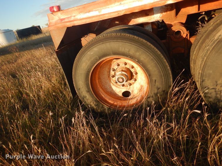 image for item KO9746 1981 Ranco bottom dump trailer