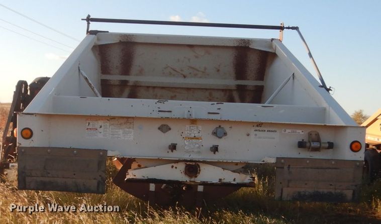 image for item KO9747 1999 Midland MG4OCLAM  bottom dump trailer