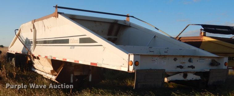 image for item KO9747 1999 Midland MG4OCLAM  bottom dump trailer