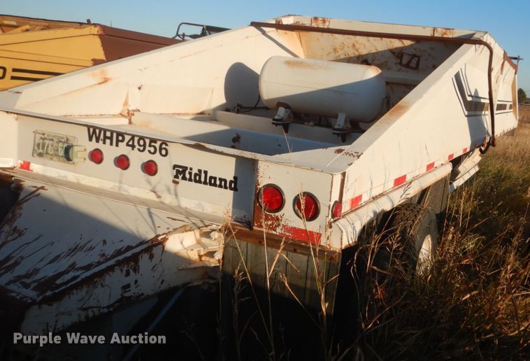 image for item KO9747 1999 Midland MG4OCLAM  bottom dump trailer