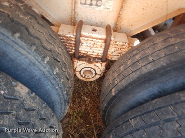 image for item KO9747 1999 Midland MG4OCLAM  bottom dump trailer