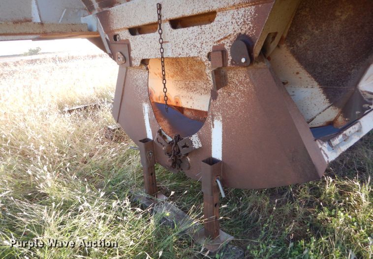 image for item KO9747 1999 Midland MG4OCLAM  bottom dump trailer