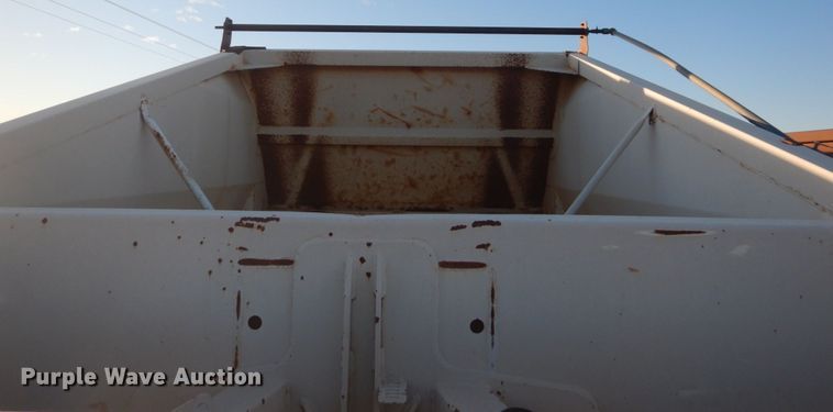 image for item KO9747 1999 Midland MG4OCLAM  bottom dump trailer