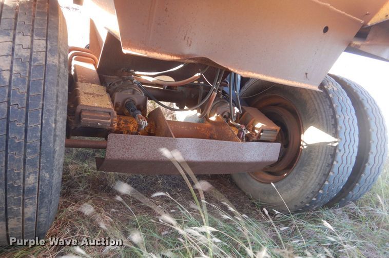 image for item KO9748 1997 Load King 2060-40-2  bottom dump trailer