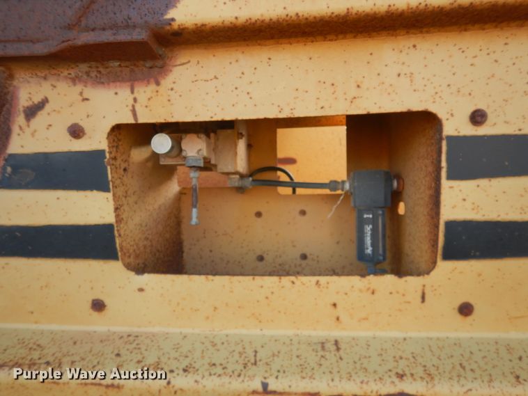 image for item KO9748 1997 Load King 2060-40-2  bottom dump trailer