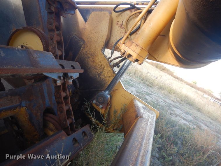 image for item KO9749 1989 Caterpillar 623E  elevating scraper