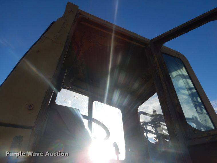 image for item KO9749 1989 Caterpillar 623E  elevating scraper