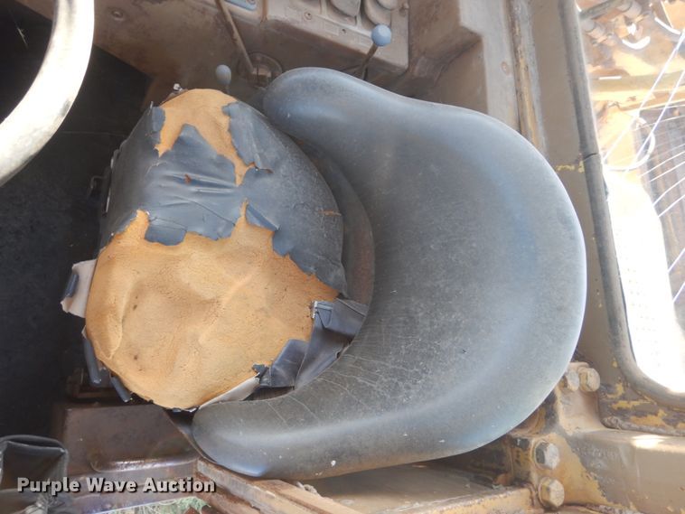 image for item KO9749 1989 Caterpillar 623E  elevating scraper