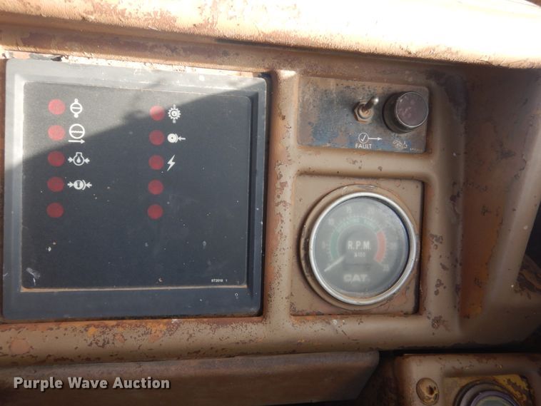 image for item KO9749 1989 Caterpillar 623E  elevating scraper