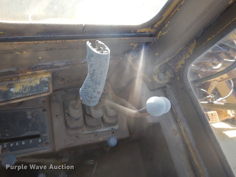 image for item KO9749 1989 Caterpillar 623E  elevating scraper