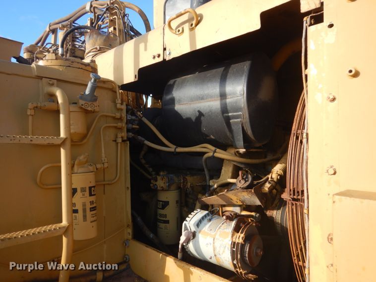 image for item KO9749 1989 Caterpillar 623E  elevating scraper