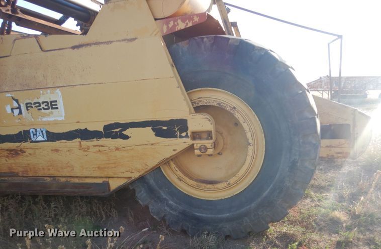 image for item KO9749 1989 Caterpillar 623E  elevating scraper