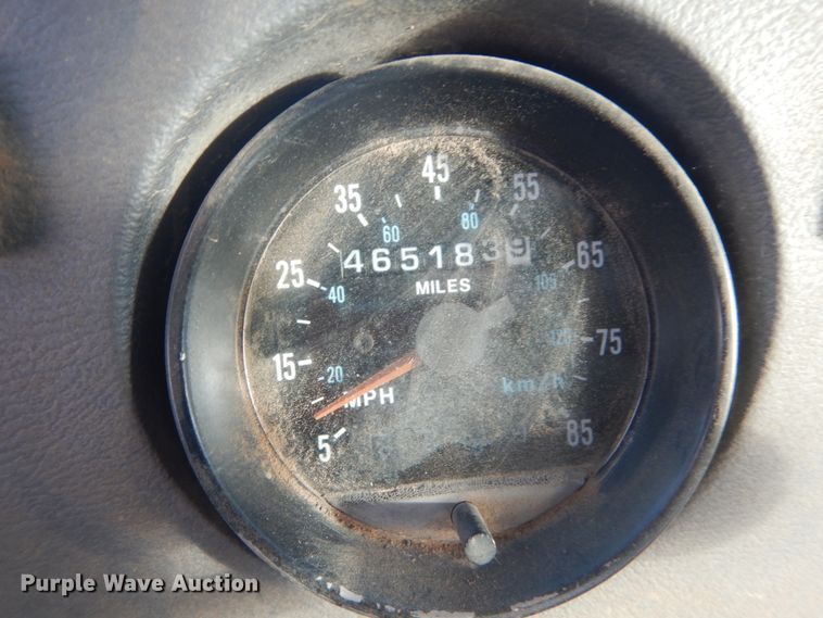 image for item KO9750 1993 Mack RD690S  semi truck