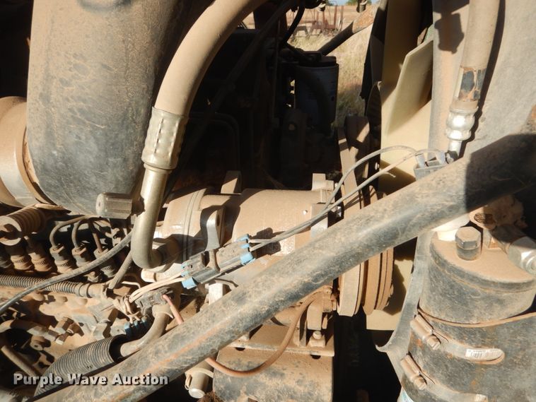 image for item KO9750 1993 Mack RD690S  semi truck