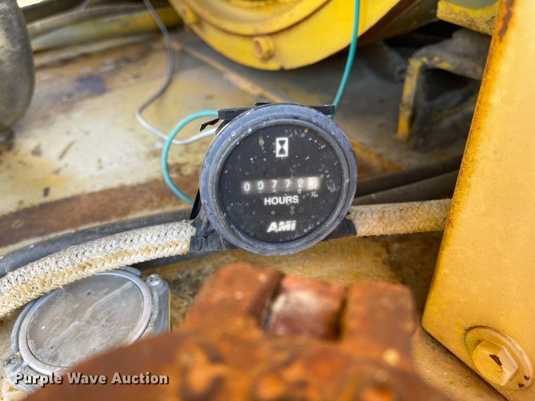 image for item DC8818 Gomaco GT6300  slip form paver