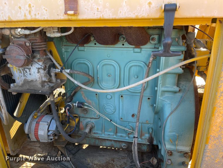 image for item DC8818 Gomaco GT6300  slip form paver