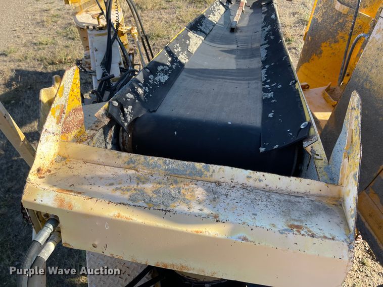 image for item DC8818 Gomaco GT6300  slip form paver