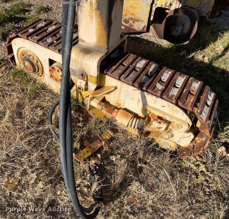 image for item DC8818 Gomaco GT6300  slip form paver