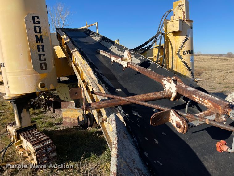 image for item DC8818 Gomaco GT6300  slip form paver