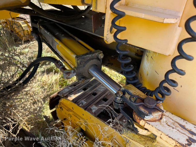 image for item DC8818 Gomaco GT6300  slip form paver