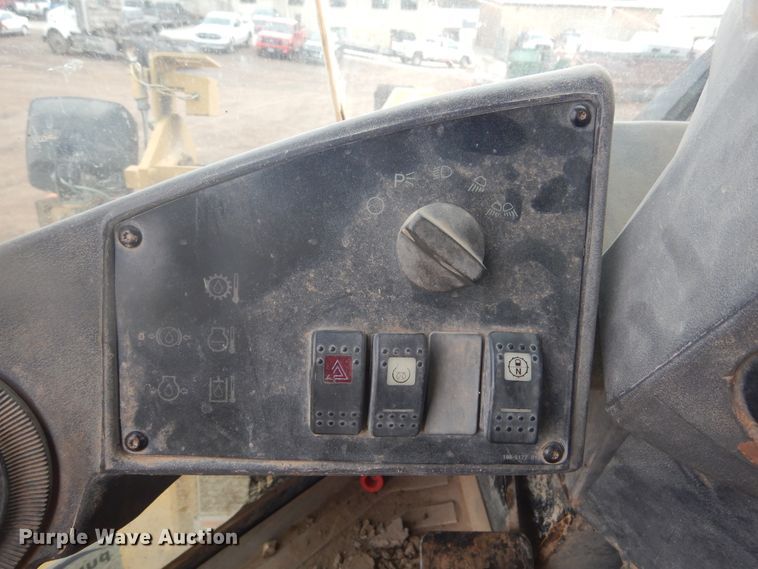 image for item DK3261 2002 Caterpillar 938G  wheel loader<br />An erroneous bid was placed in the last moments of bidding on this asset in our December 16 auction.