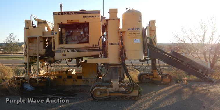 image for item DK3339 Gomaco GT6300  slip form paver