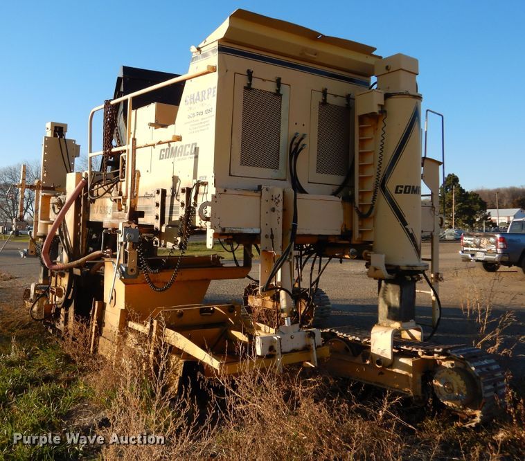 image for item DK3339 Gomaco GT6300  slip form paver