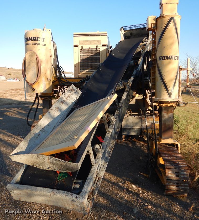 image for item DK3339 Gomaco GT6300  slip form paver