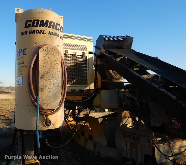 image for item DK3339 Gomaco GT6300  slip form paver