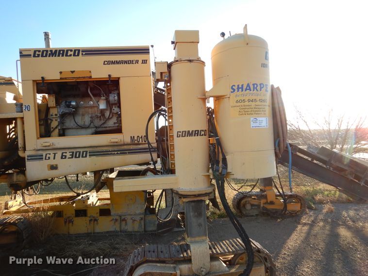 image for item DK3339 Gomaco GT6300  slip form paver