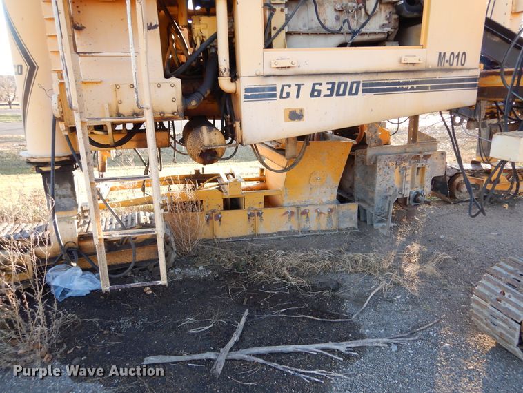 image for item DK3339 Gomaco GT6300  slip form paver