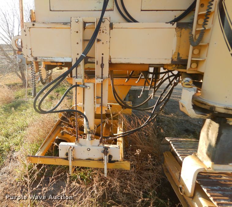 image for item DK3339 Gomaco GT6300  slip form paver