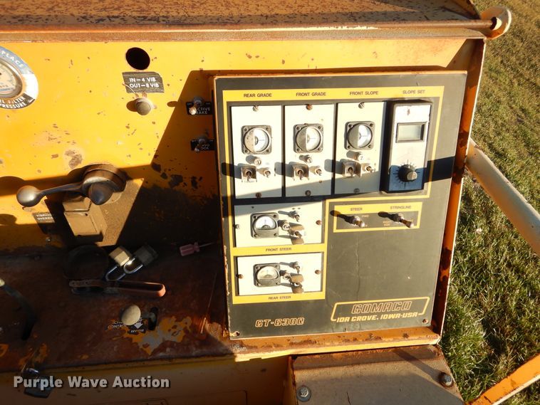 image for item DK3339 Gomaco GT6300  slip form paver