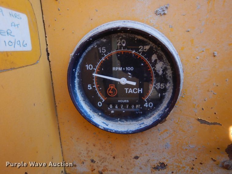 image for item DK3339 Gomaco GT6300  slip form paver