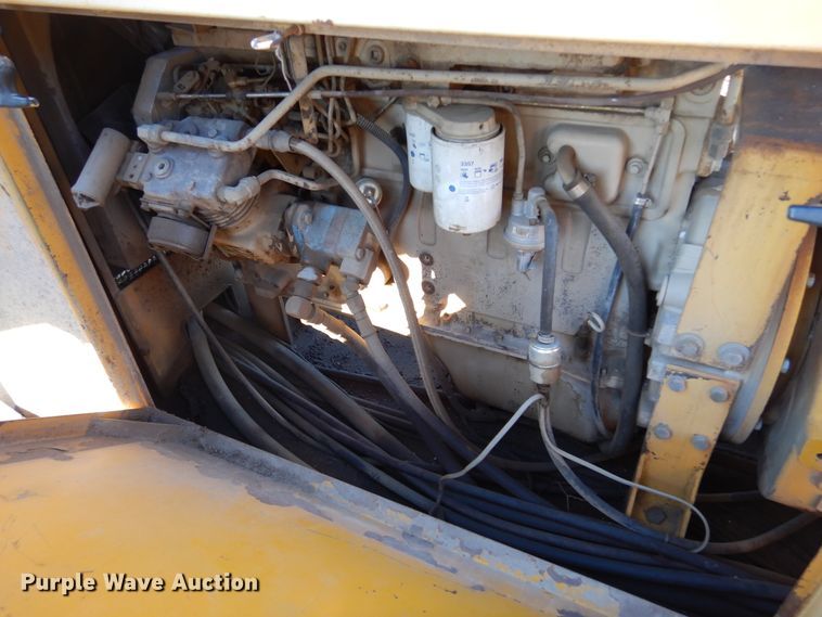 image for item DK3339 Gomaco GT6300  slip form paver