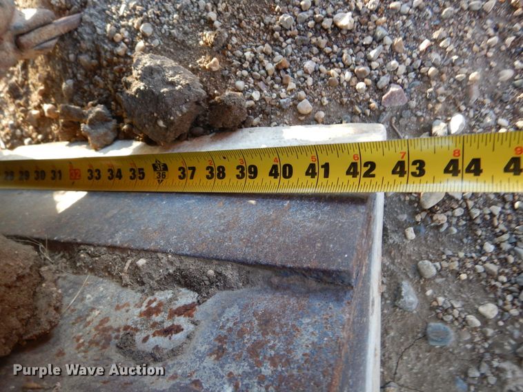 image for item DK3339 Gomaco GT6300  slip form paver