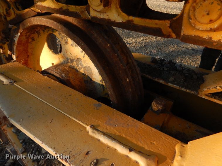 image for item DK3339 Gomaco GT6300  slip form paver