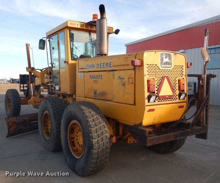 image for item DK3363 1991 John Deere 770BH  motor grader