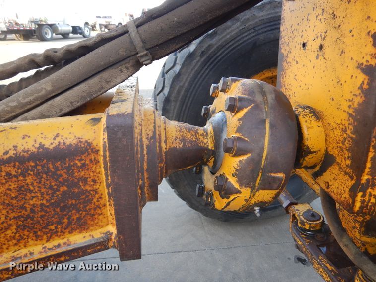 image for item DK3363 1991 John Deere 770BH  motor grader