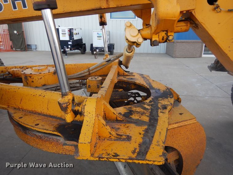 image for item DK3363 1991 John Deere 770BH  motor grader