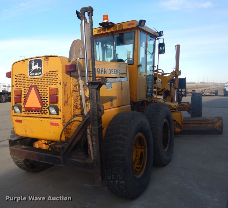 image for item DK3363 1991 John Deere 770BH  motor grader