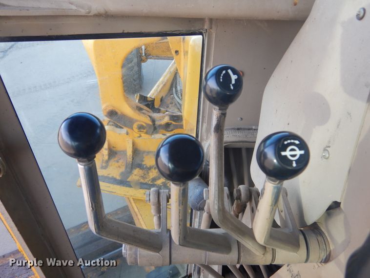 image for item DK3363 1991 John Deere 770BH  motor grader