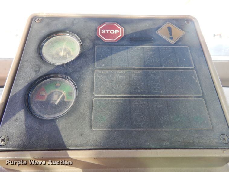 image for item DK3363 1991 John Deere 770BH  motor grader