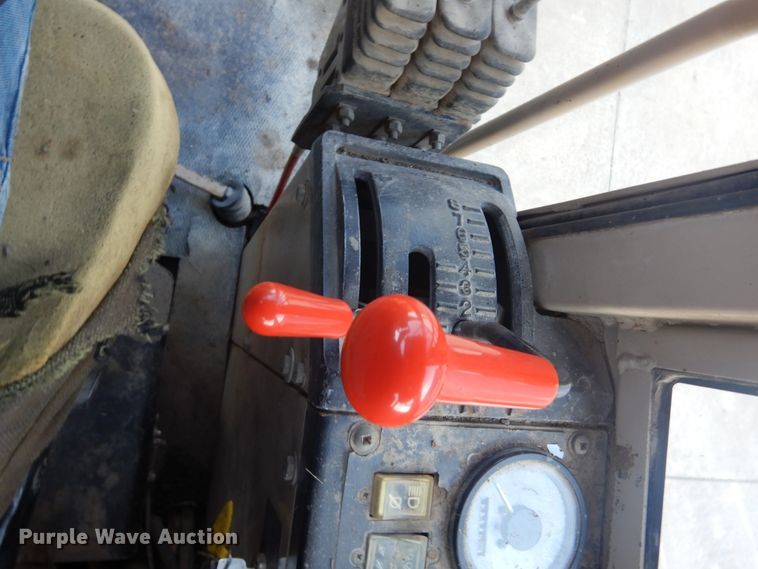 image for item DK3363 1991 John Deere 770BH  motor grader