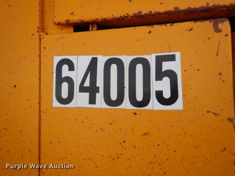 image for item DK3363 1991 John Deere 770BH  motor grader