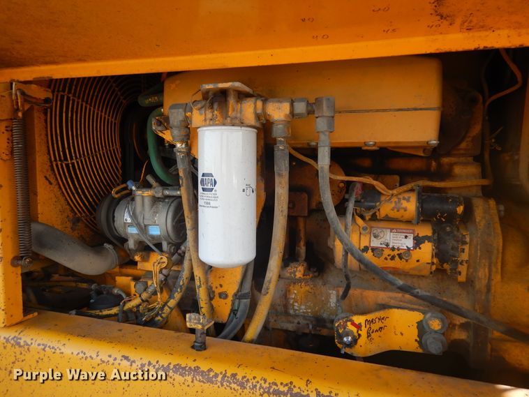 image for item DK3363 1991 John Deere 770BH  motor grader