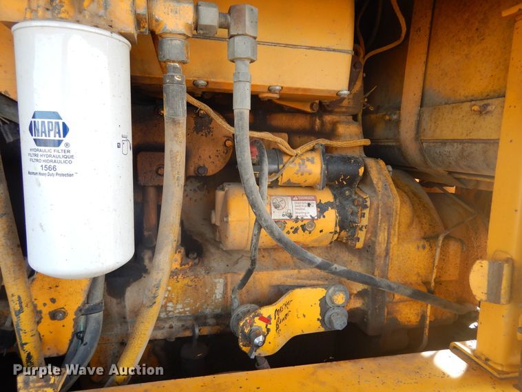 image for item DK3363 1991 John Deere 770BH  motor grader