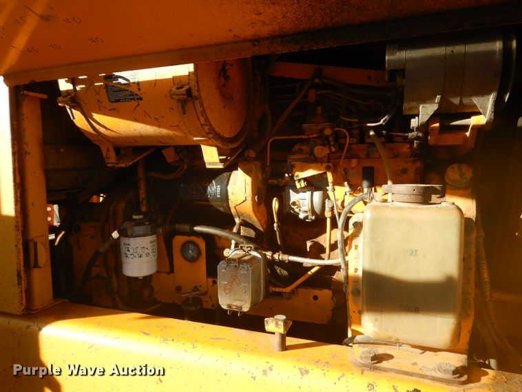 image for item DK3363 1991 John Deere 770BH  motor grader